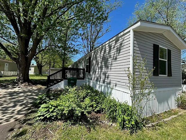 Lincoln Place — Photo 43