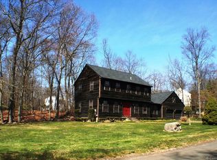 4 Beechwood Rd, Branford, CT 06405