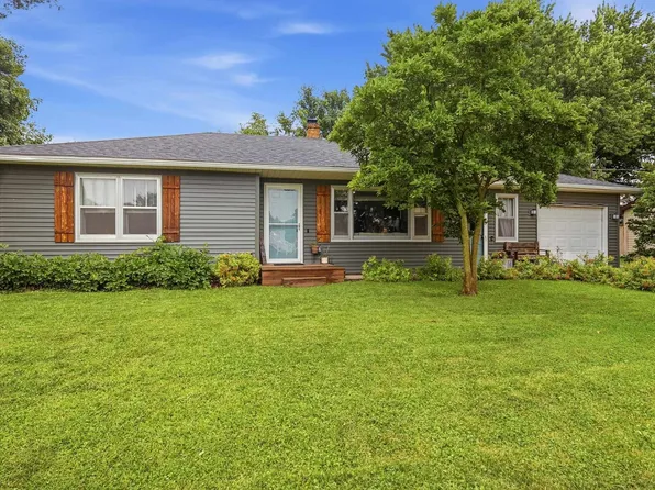 565 N Elm St, Platteville, WI 53818
