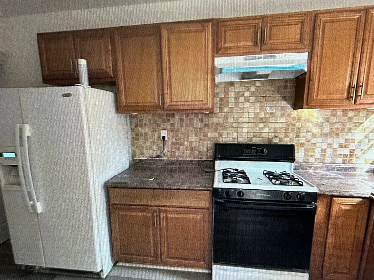 319 Rutherford Ave — Photo 6