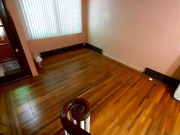 3rd image of 2538 S Jessup St