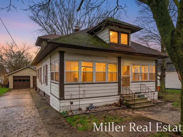 709 N Michigan Ave, Hastings, MI 49058