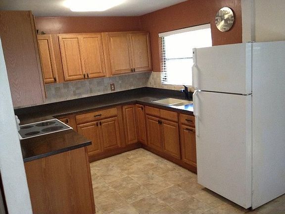 3rd image of 1412 E Powhatan Ave