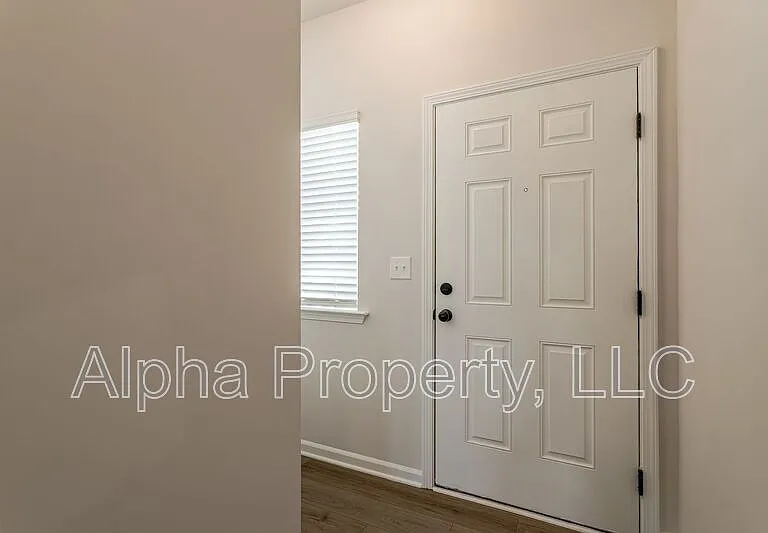 12 Lone Cypress St — Photo 3