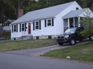 16 Fox Meadow Ln, Dedham, MA 02026