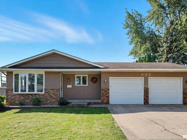 602 41st Ave, East Moline, IL 61244
