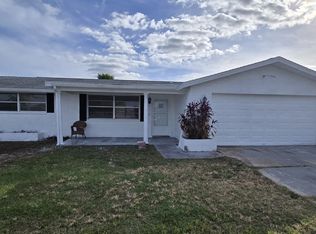 6950 Maplehurst Dr, Port Richey, FL 34668