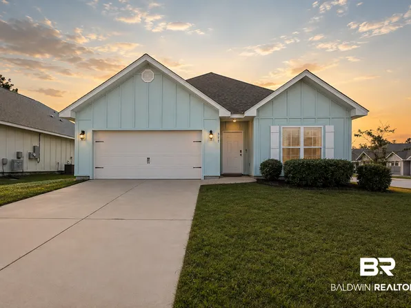 395 Landward Dr, Gulf Shores, AL 36542