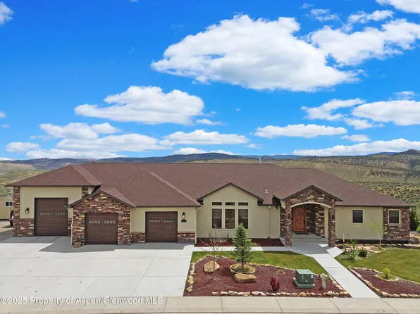 1351 La Mesa Cir, Rangely, CO 81648