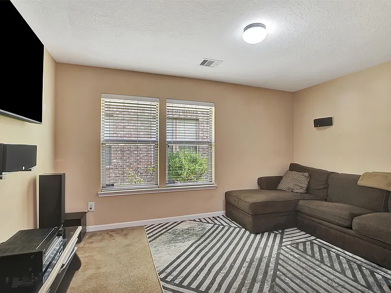 9706 Lockhart Reach Ln — Photo 21