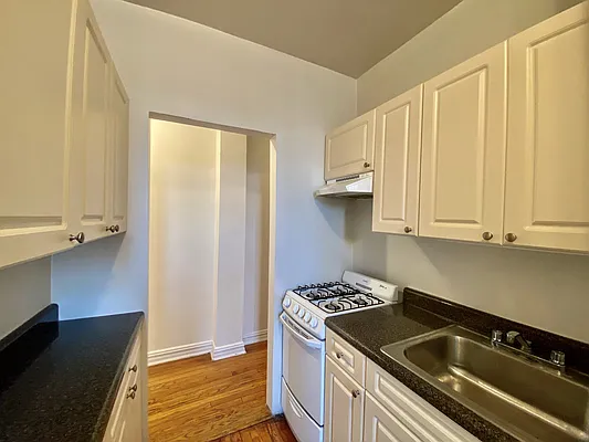 Rented by Sovereign Associates | media 9