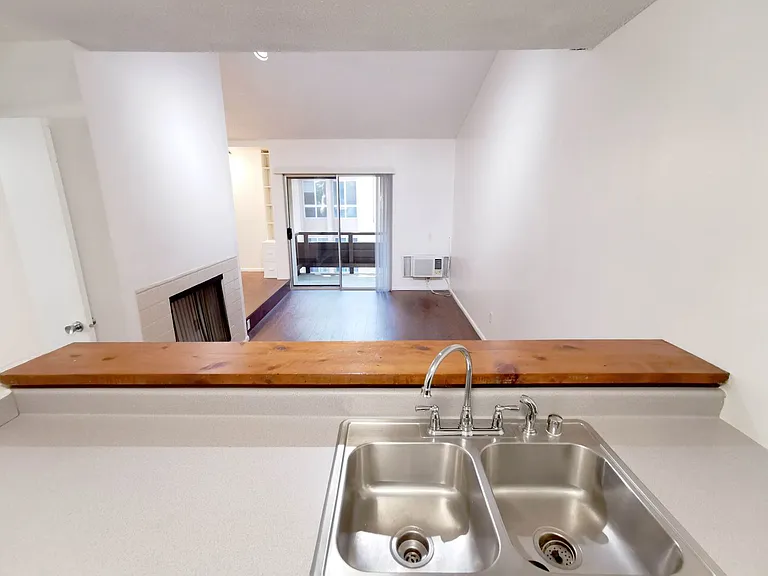 1605 Hotel Cir S #B312 — Photo 5