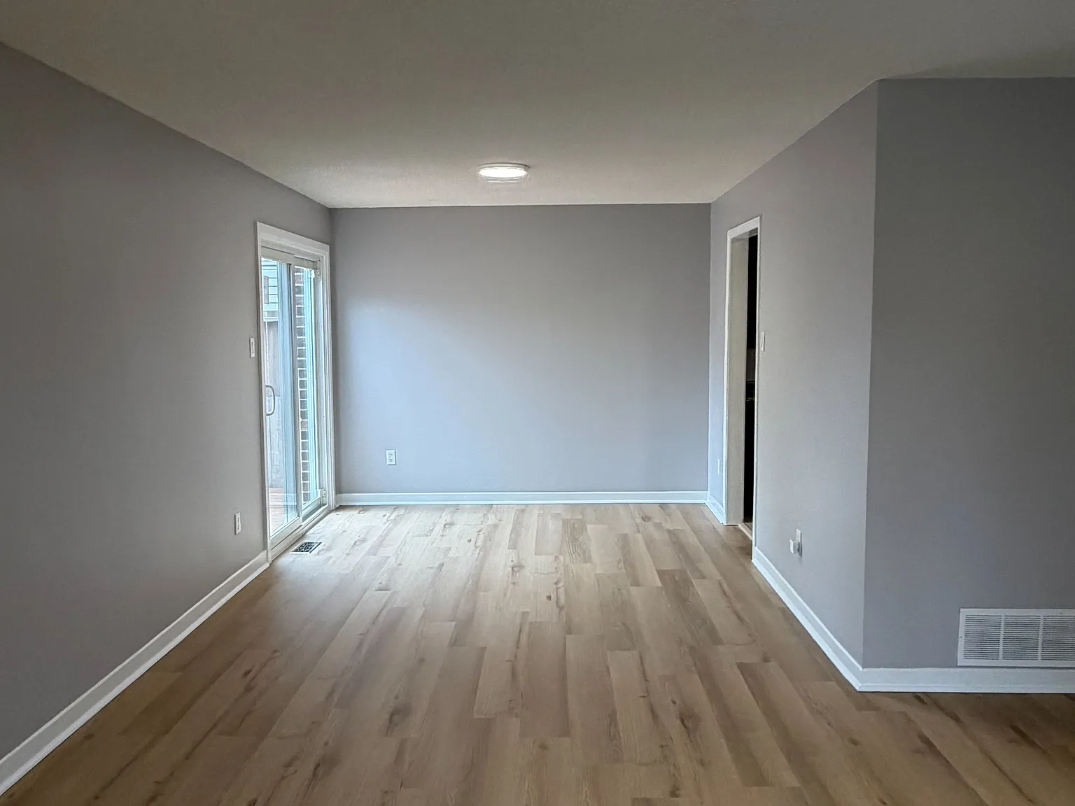 3 bed, $2,700 — Photo 3