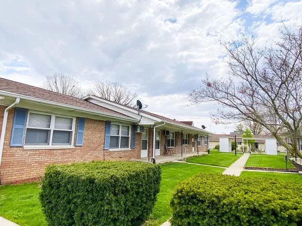404 W Plum St, 404 W Plum St APT D, Oxford, IN 47971