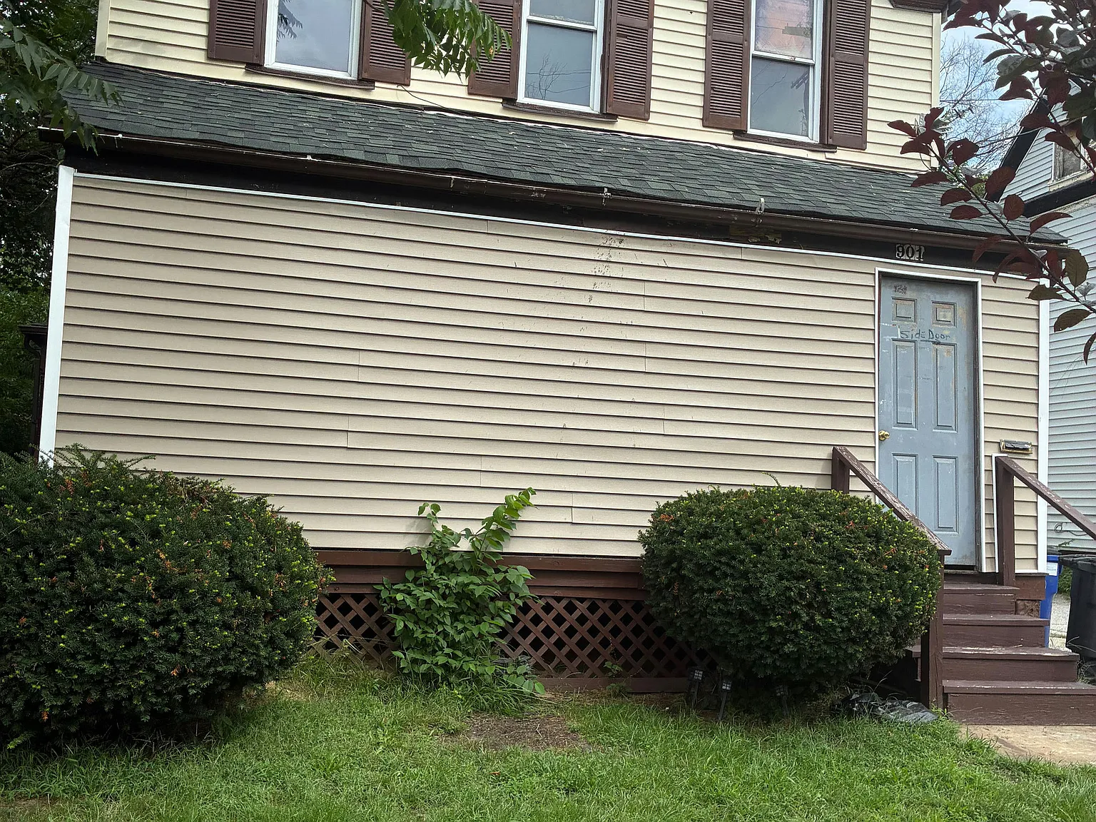 2 bed, 1000 sqft, $1,000 — Photo 1