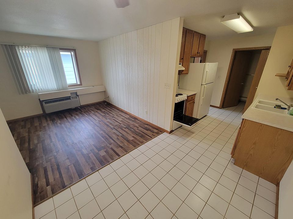 1st image of 1716 La Crescent St APT 84