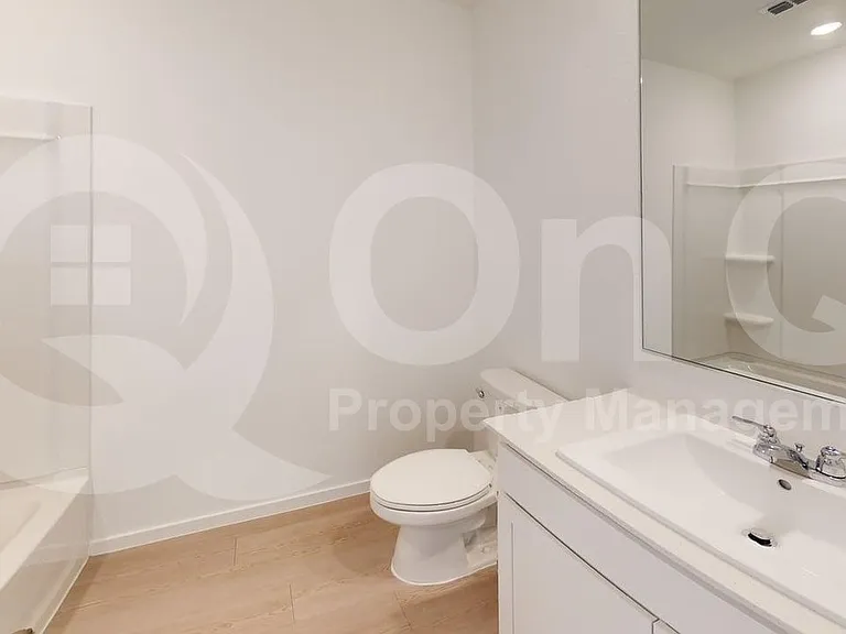 14085 Ladbroke St — Photo 15