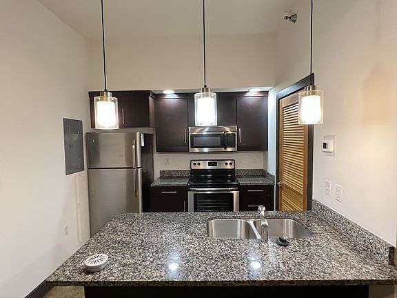 3rd image of 115 E Broad St #206