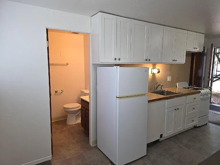 3037 NE 143rd St #3 — Photo 5