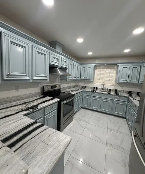 4304 W Rogers Rd — Photo 4