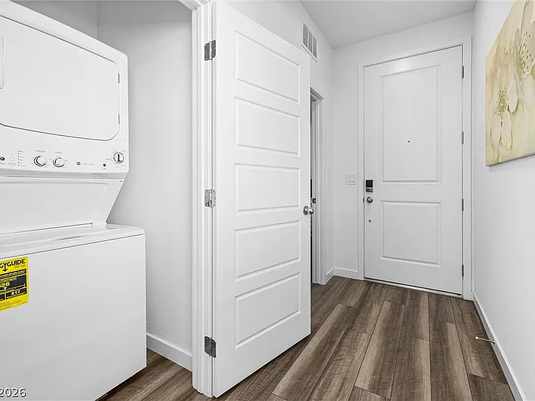 9446 Sequoia Ridge Ave — Photo 22