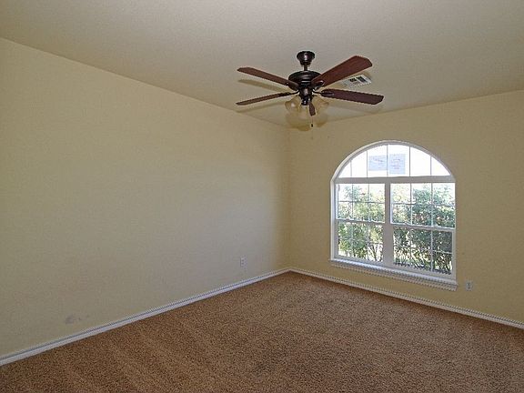 3rd image of 107 S Burnett St
