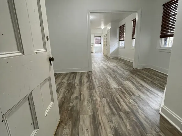 132 W High St, Carlisle, PA