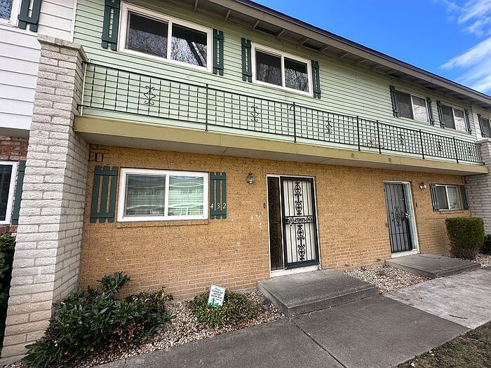 2nd image of 432 Smithridge Park