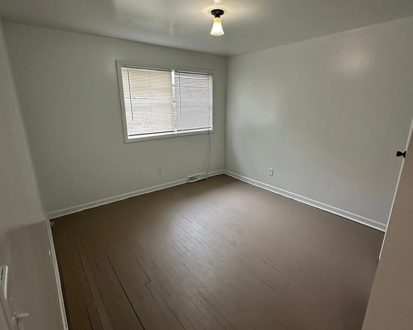 2 bed, 720 sqft, $750 — Photo 4