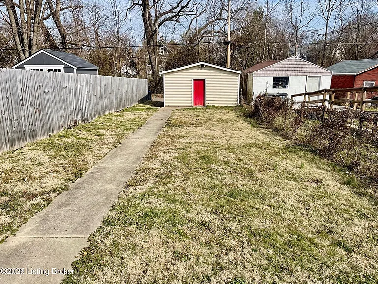 1089 E Kentucky St — Photo 10