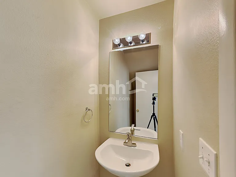 193 Caswell Ct — Photo 9