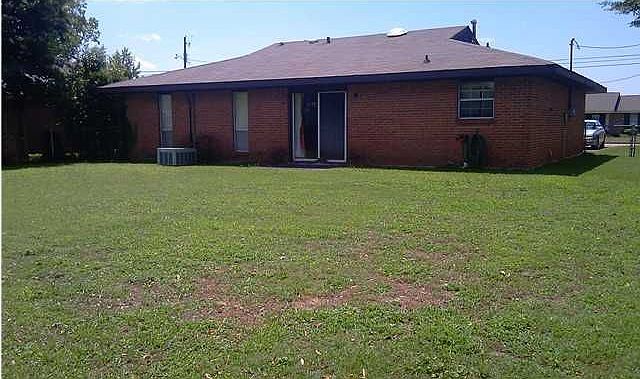 2nd image of 215 Teri Ln