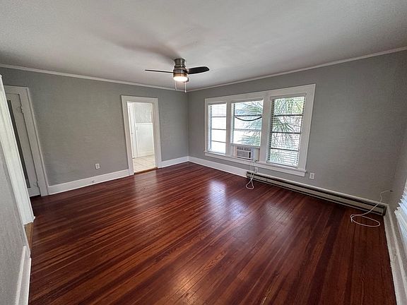 3rd image of 550 2nd St N APT 1