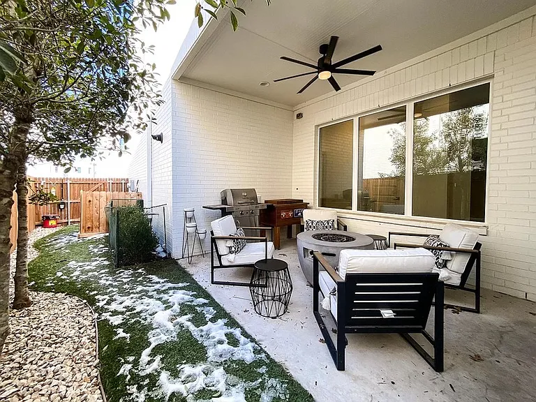 400 Wimberly St #1 — Photo 10