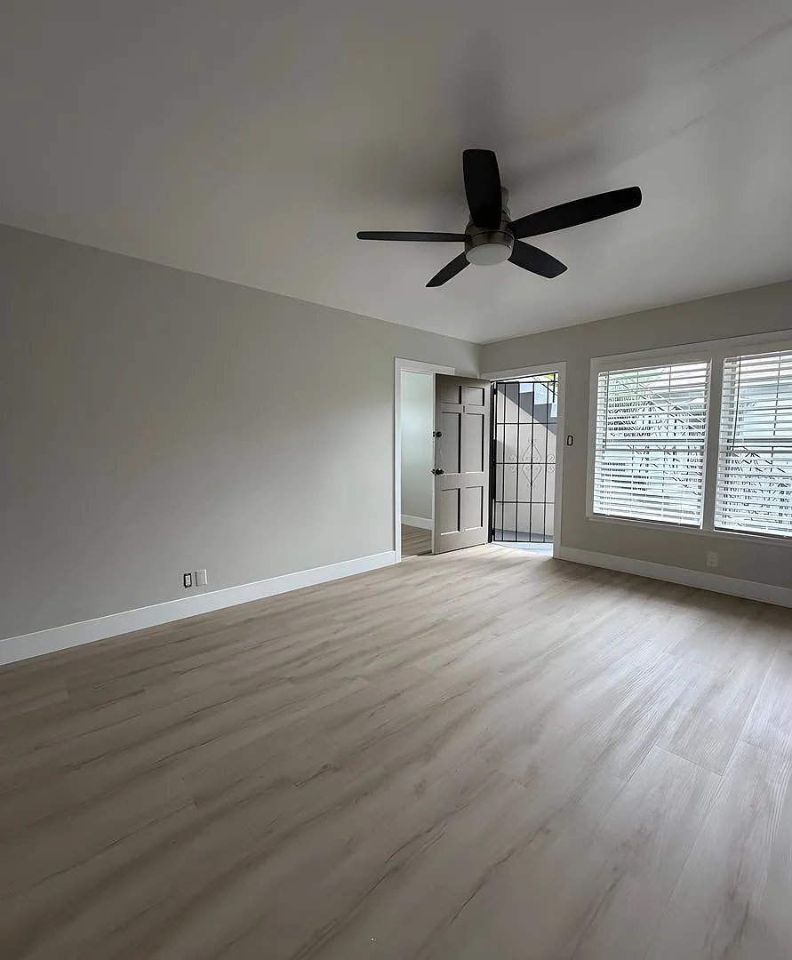 3039 W. Vernon Ave. — Photo 4