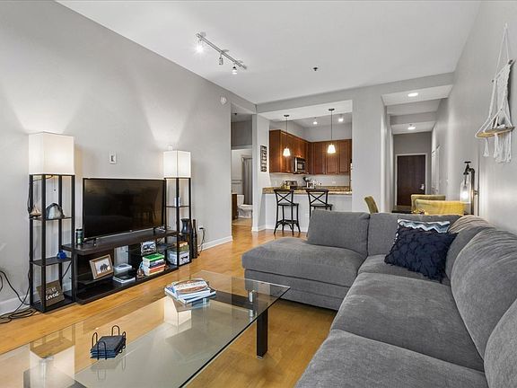 4th image of 1400 S Michigan Ave APT 2505