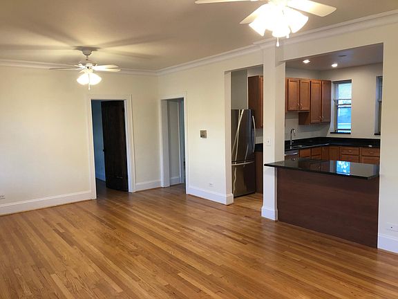 3rd image of 3052 N Ashland Ave #1