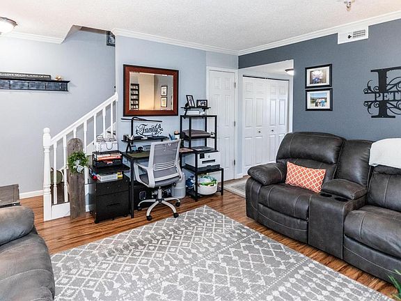 5th image of 1831 Mansard Dr
