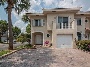 10180 SW 88th St APT 401, Miami, FL 33176