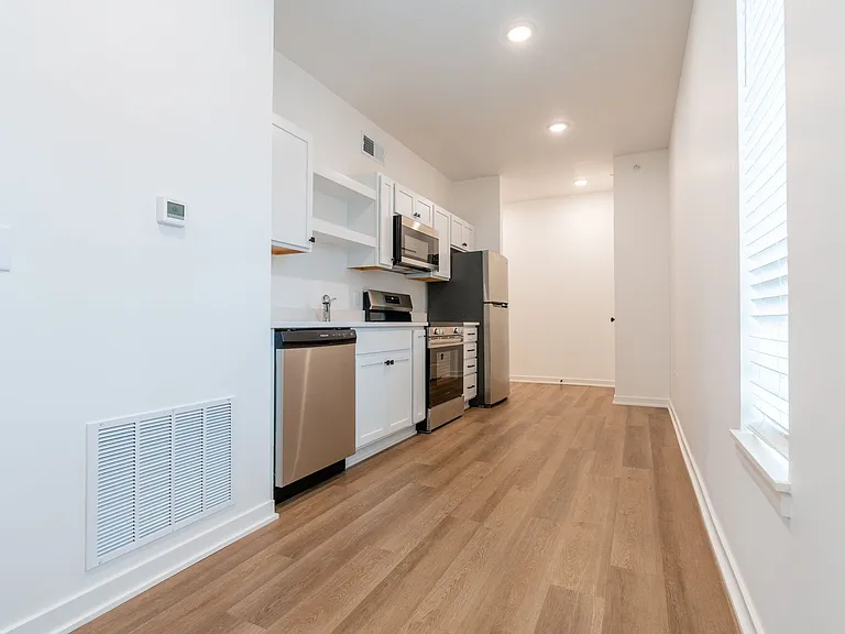 110 N Delaware Ave — Photo 13