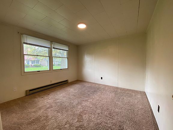 4th image of 302 E Lincoln St #5B