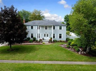 115 Windbrook Dr, Elyria, OH