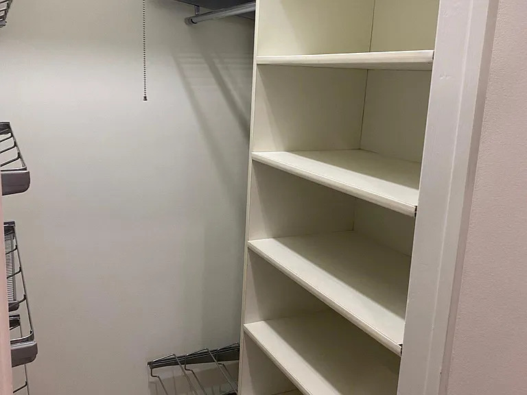 walk-in closet