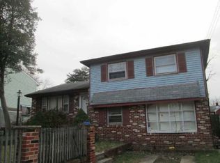 2046 S Winthrop Ave, Clementon, NJ 08021