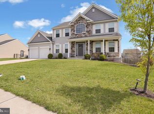 10 Rome Dr, Leesport, PA 19533