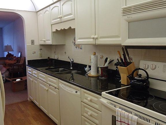 4th image of 520 Palm Springs Blvd APT 512