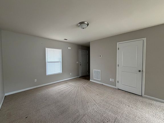 3rd image of 4010 Rambling Way