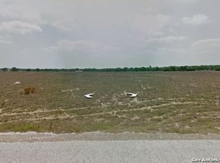 237 Colonial Ln, La Vernia, TX 78121