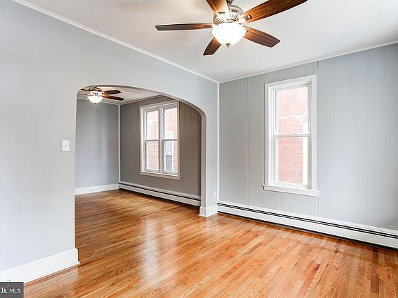 3rd image of 26 N Poplar St
