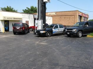 9012 W 79th St, Justice, IL 60458